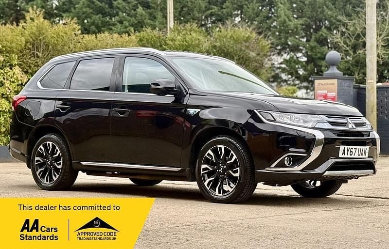 Used Mitsubishi Outlander P-HEV 2017 Black SUV