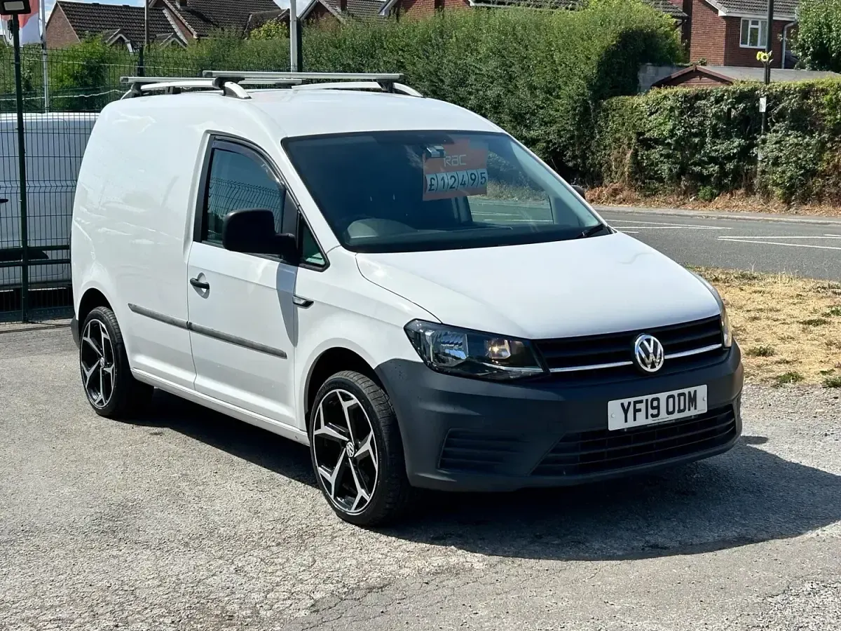 Used VW Caddy Startline 102 HP (75 kW) 2019 White MPV