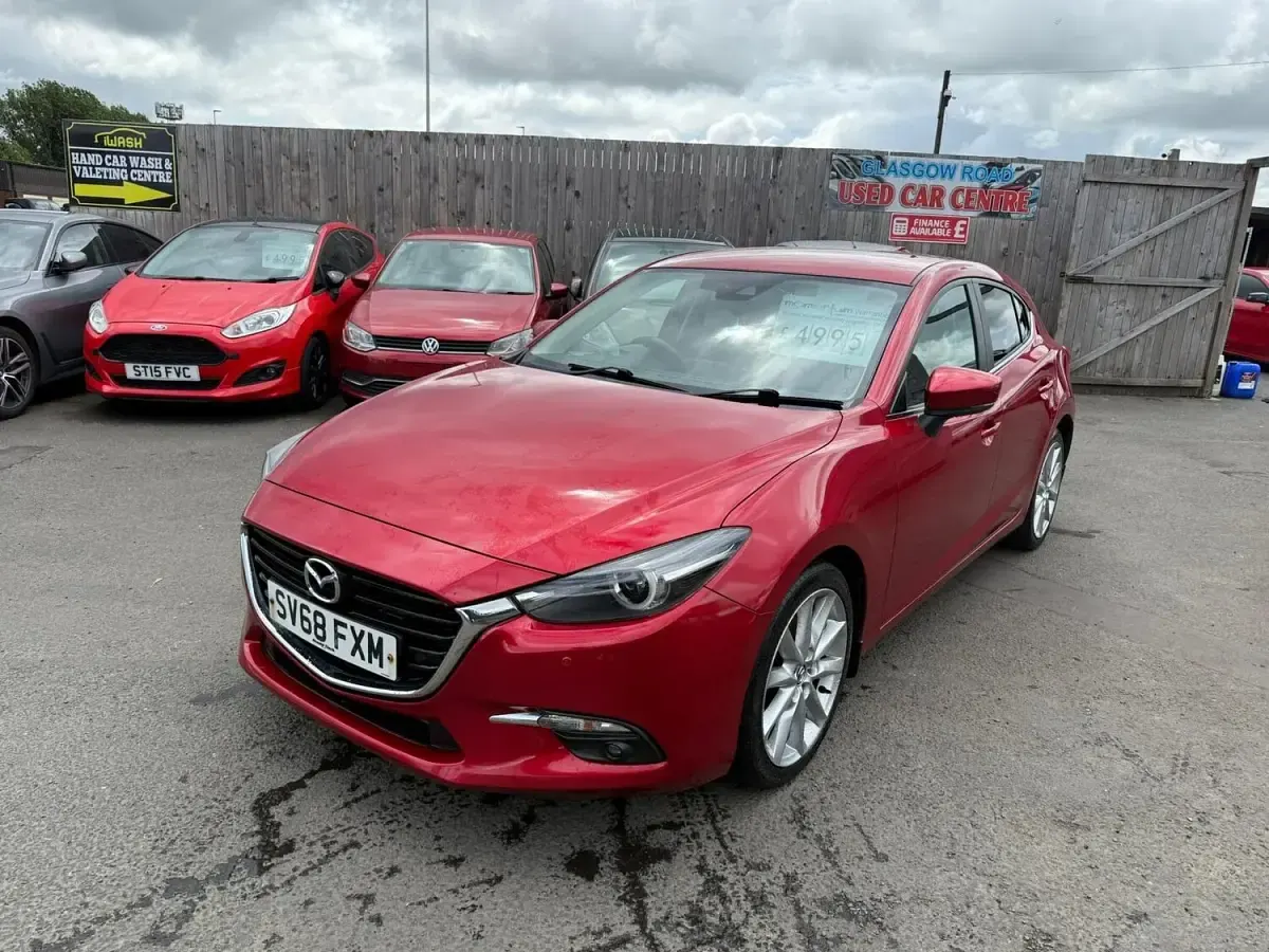 Used Mazda 3 Inclusive 150 HP (110 kW) 2018 Red Hatchback