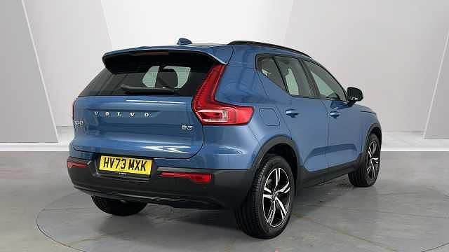 Used Volvo XC40 Plus 161 HP (118 kW) 2024 Blue SUV