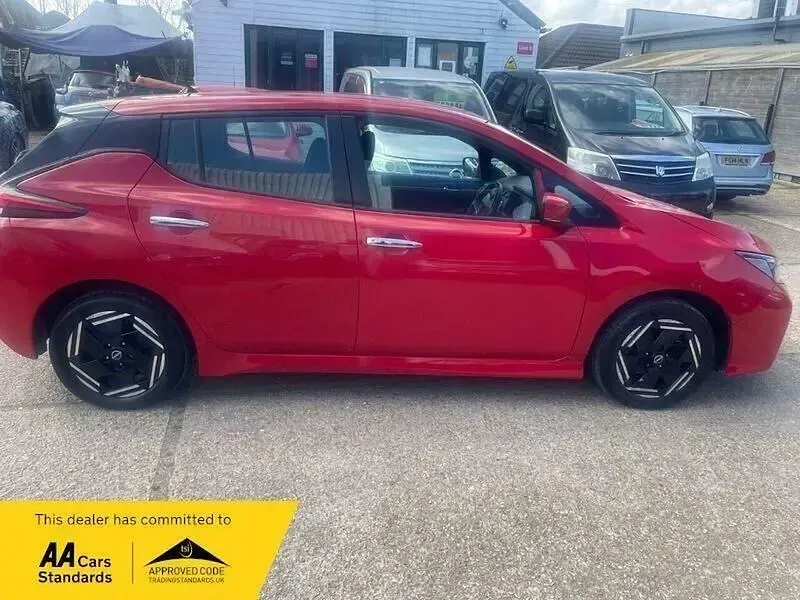 Used Nissan Leaf Acenta 110 kW (150 HP) 2022 Red Hatchback