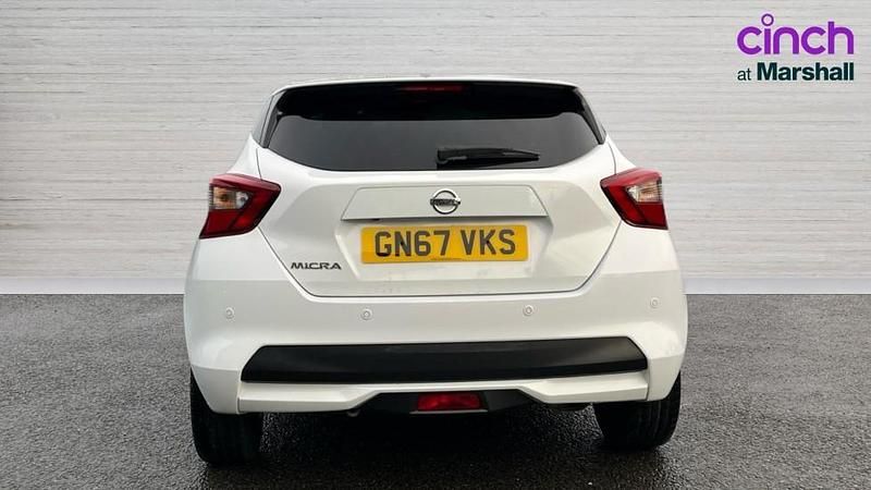 Used Nissan Micra Tekna 90 HP (66 kW) 2017 White Hatchback