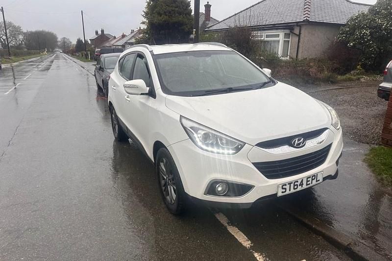 Used Hyundai ix35 SE 115 HP (84 kW) 2014 White SUV