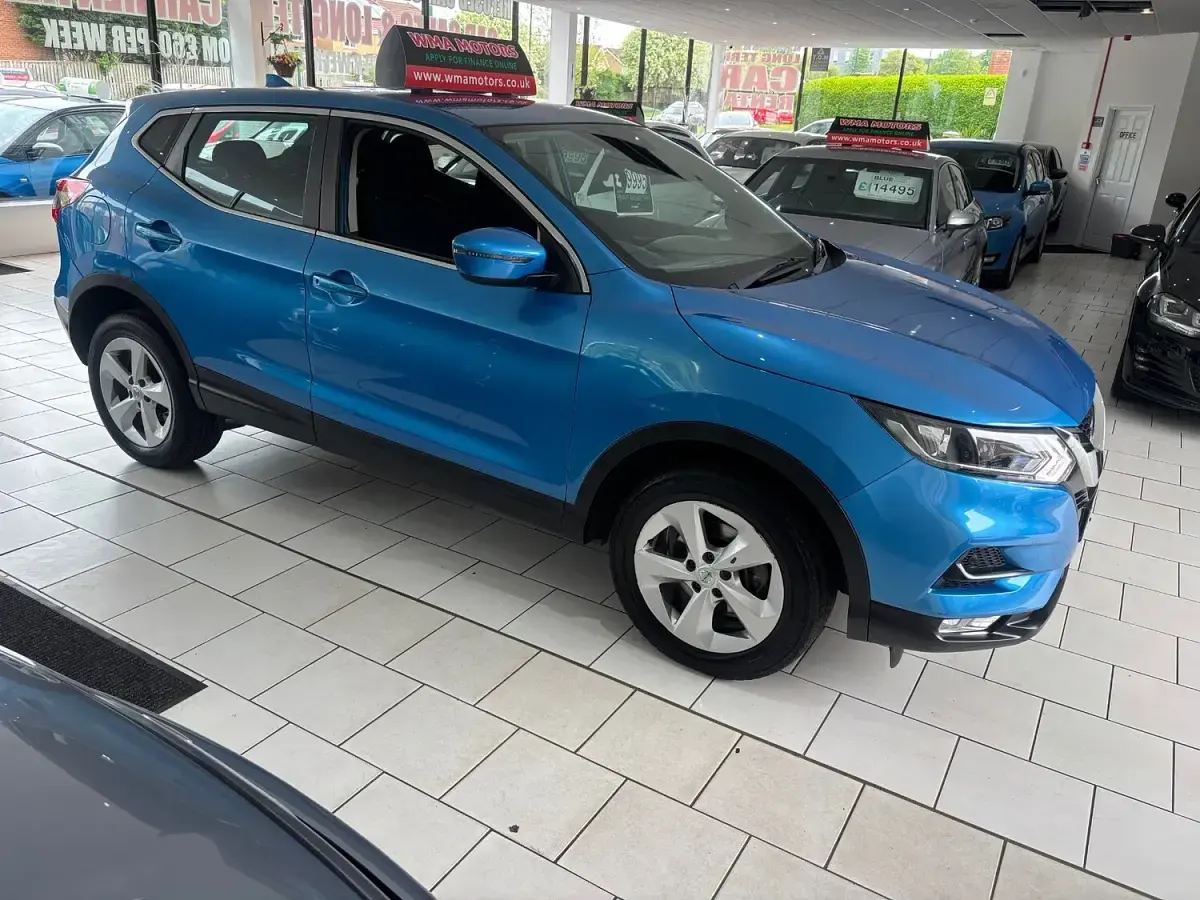 Used Nissan Qashqai Acenta Premium 115 HP (84 kW) 2019 Blue SUV