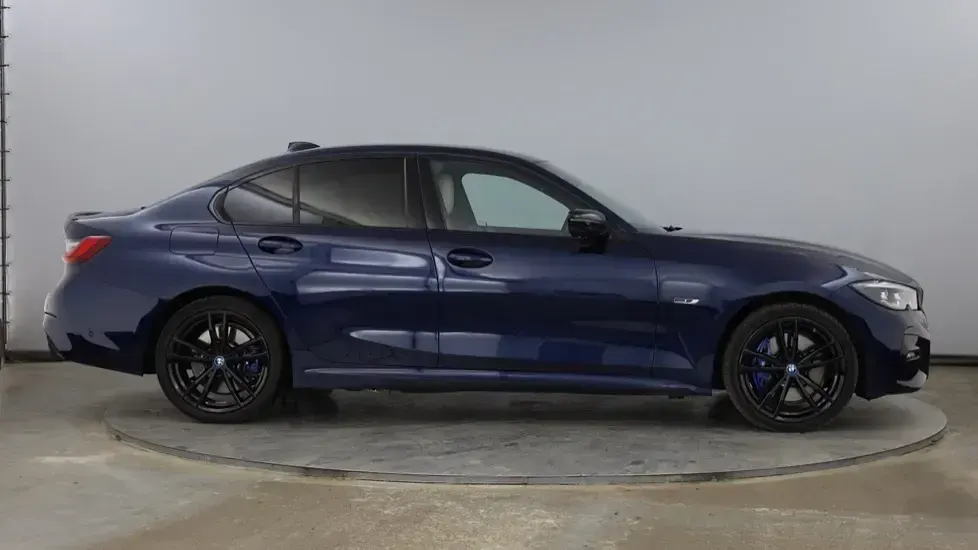 Used BMW 330 M Sport 288 HP (211 kW) 2022 Blue