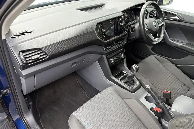 Begagnad VW T-Cross SE 95 HK (69 kW) 2019 Blå SUV