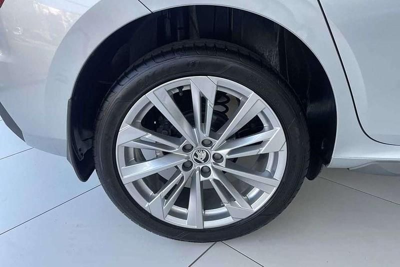 Used Skoda Kamiq SE L 113 HP (83 kW) 2024 Brilliant silver metallic SUV