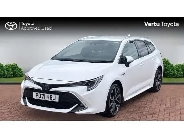 Używany Toyota Corolla 184 KM (135 kW) 2021 Biały Kombi
