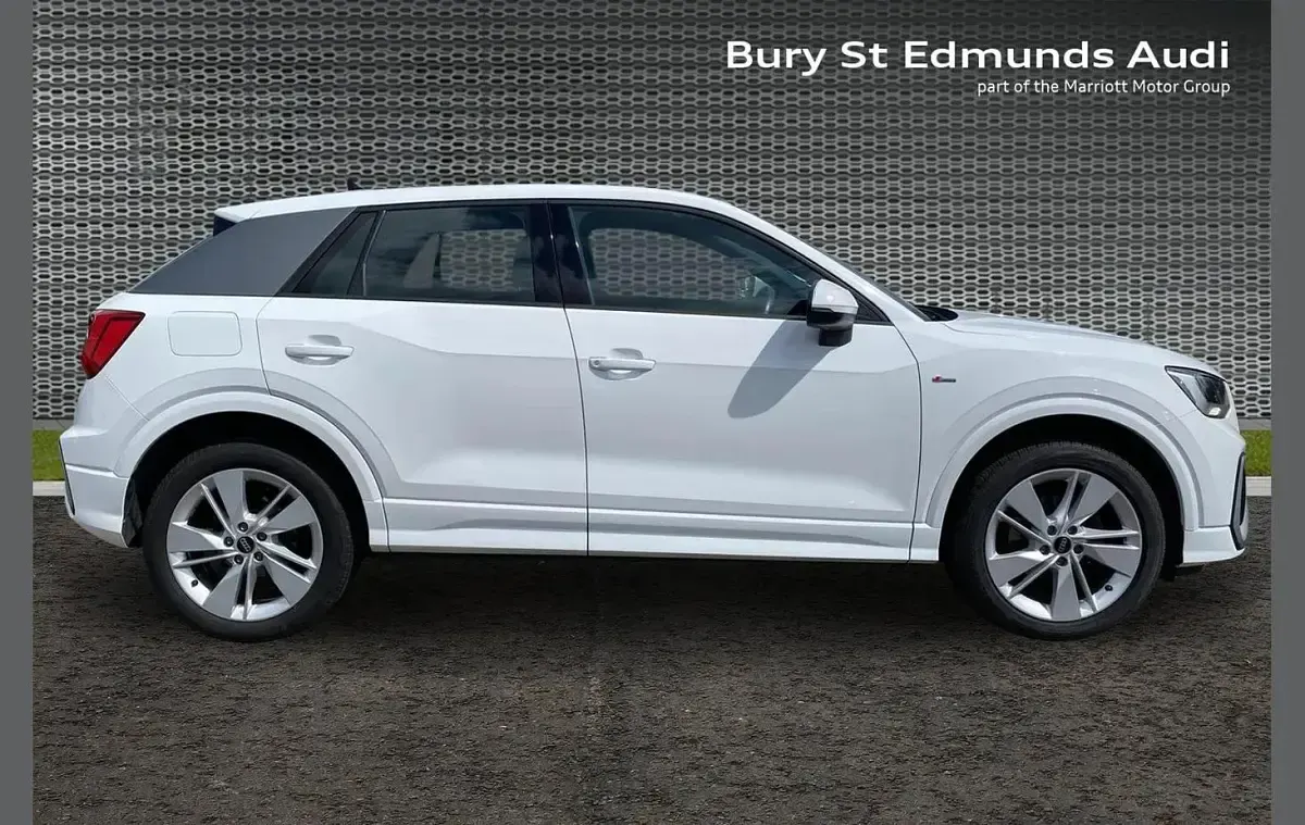 Used Audi Q2 S-Line 147 HP (108 kW) 2022 White SUV