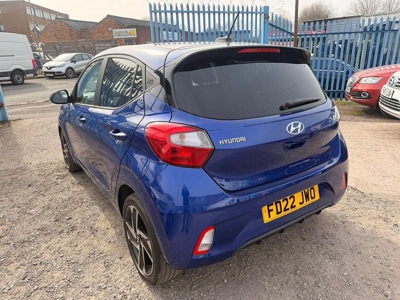 Used Hyundai i10 Premium 67 HP (49 kW) 2022 Blue Hatchback