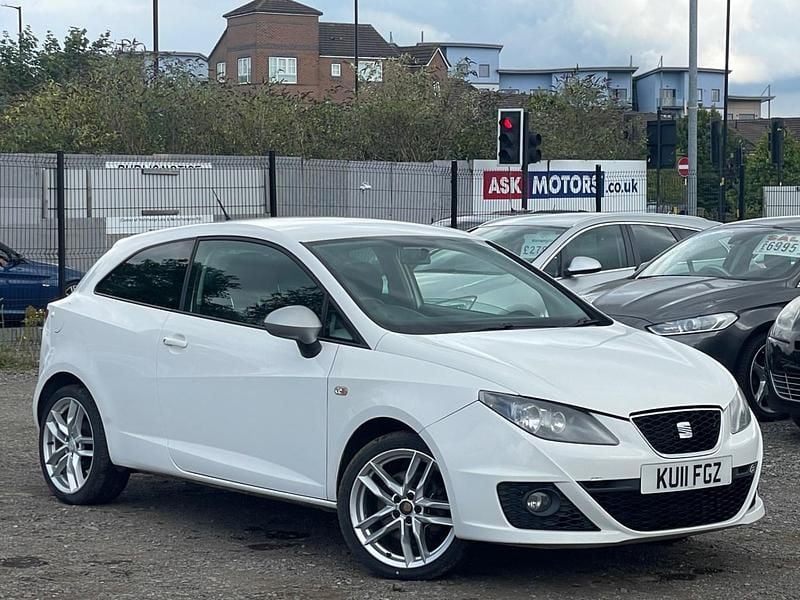 White Used 2011 Seat Ibiza FR Hatchback | £2,150 (Expensive) - Image 1/4