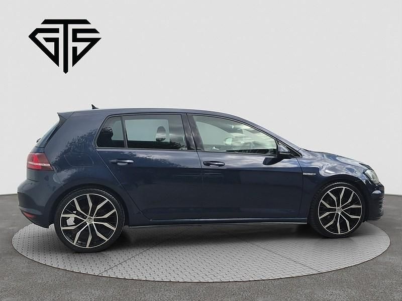 Used VW Golf VII GTD 181 HP (133 kW) 2016 Blue Hatchback