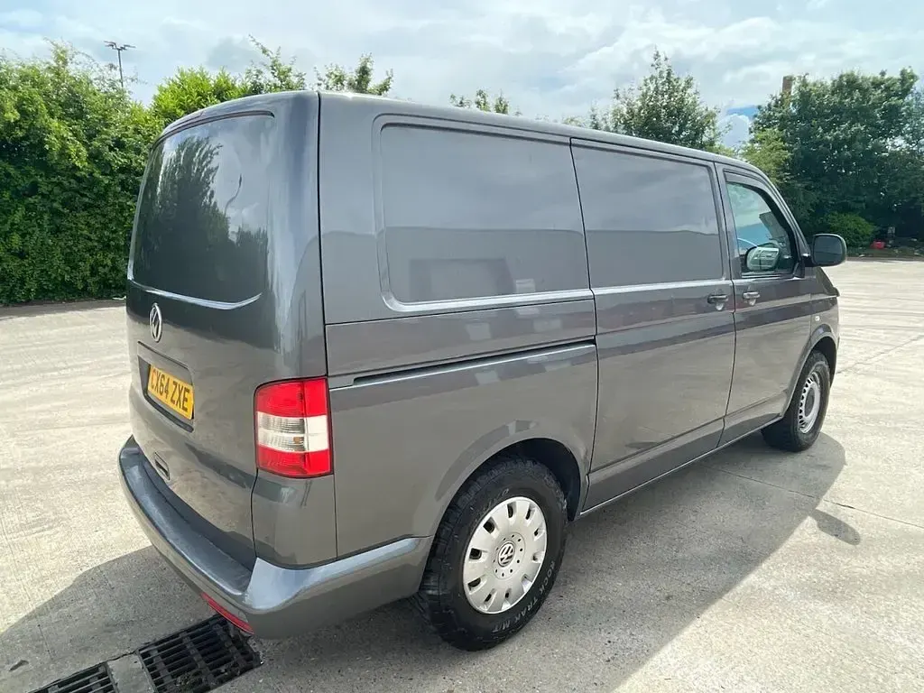 Used VW T5 Trendline 140 HP (102 kW) 2014 Grey Van