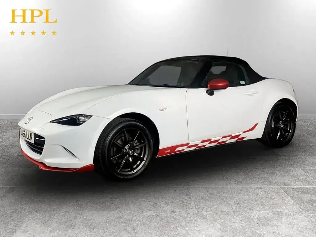 Used Mazda MX5 131 HP (96 kW) 2016 White Cabriolet