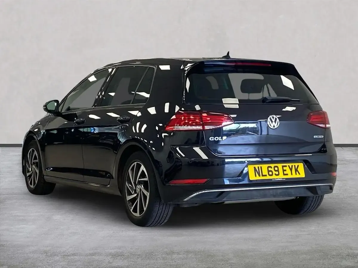 Used VW Golf VII Match 130 HP (95 kW) 2019 Black Hatchback