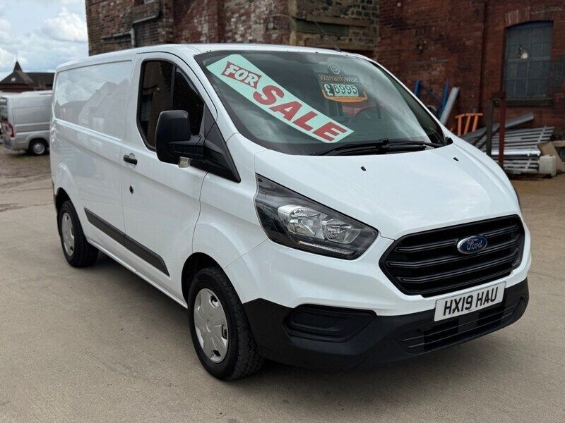White Used 2019 Ford Transit Custom Van | £6,995 (Expensive) - Image 1/4