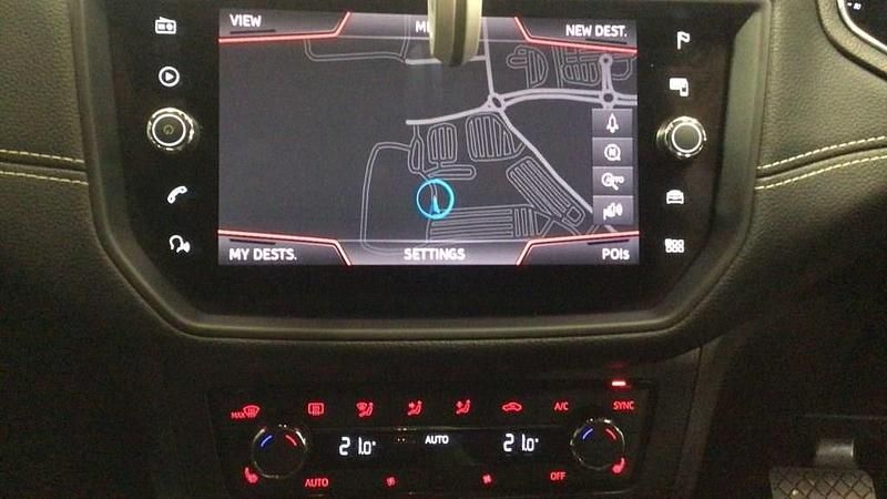 Used Seat Arona XCELLENCE Lux 115 HP (84 kW) 2020 Red SUV