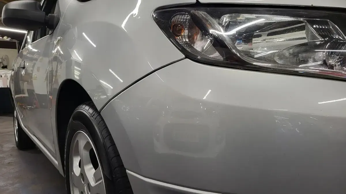 Begagnad Dacia Sandero Ambiance 74 HK (54 kW) 2013 Silver Halvkombi