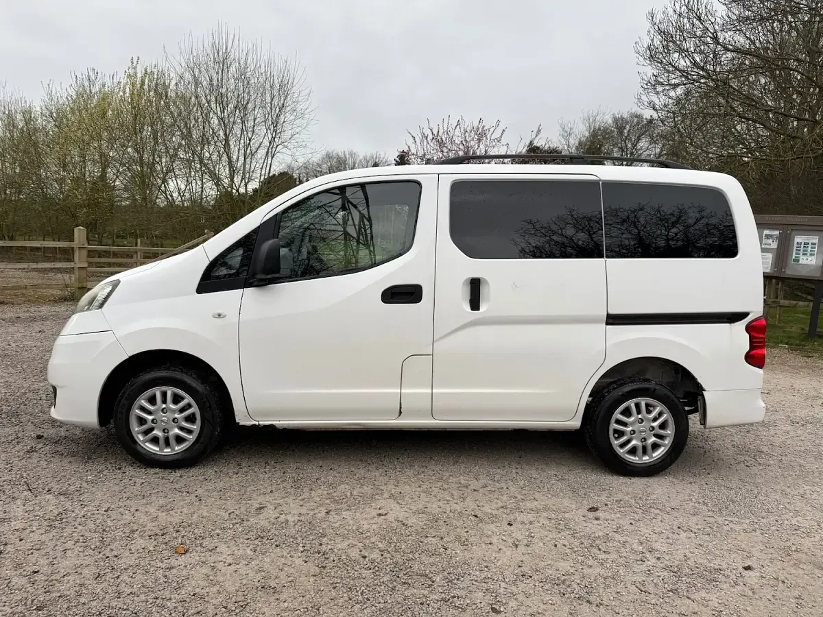 Used Nissan NV200 SE 89 HP (65 kW) 2013 White MPV