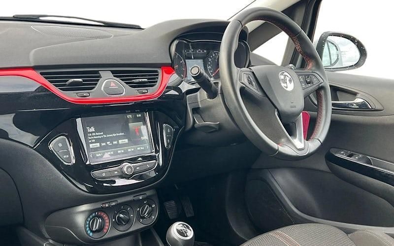 Second-hand Vauxhall Corsa SRi 90 CP (66 kW) 2019 Argintiu Hatchback