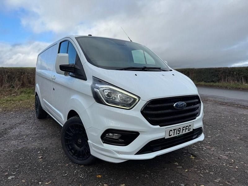 White Used 2019 Ford Transit Custom Trend Van | £12,495 (Fair price) - Image 1/4