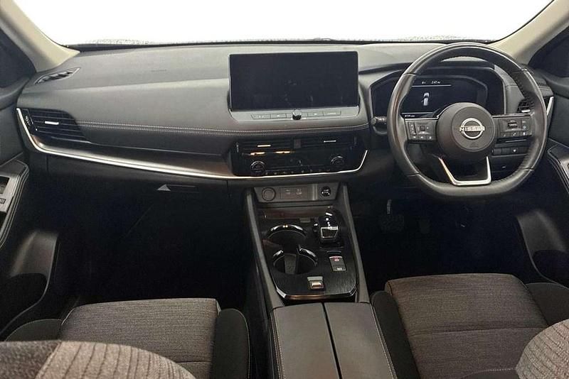 Used Nissan X-Trail N-Connecta 213 HP (156 kW) 2025 Grey SUV