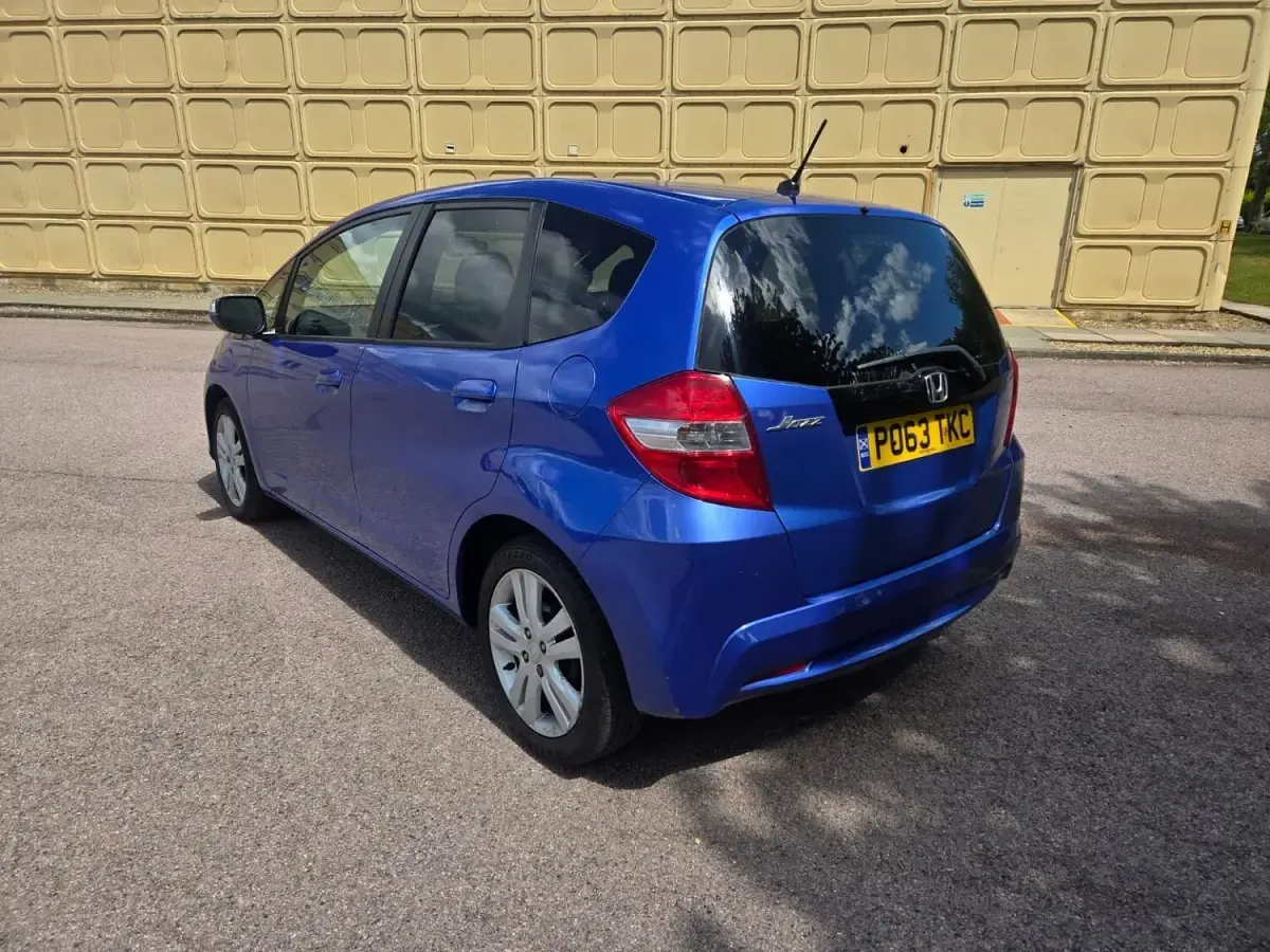 Used Honda Jazz ES 99 HP (72 kW) 2013 Blue Hatchback