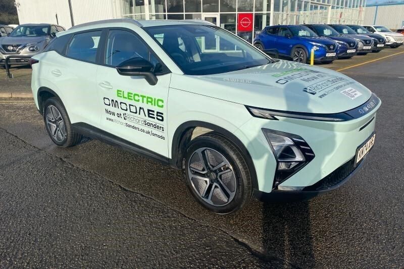 Green New 2024 Omoda E5 SUV | £22,995 (Super price) - Image 1/4