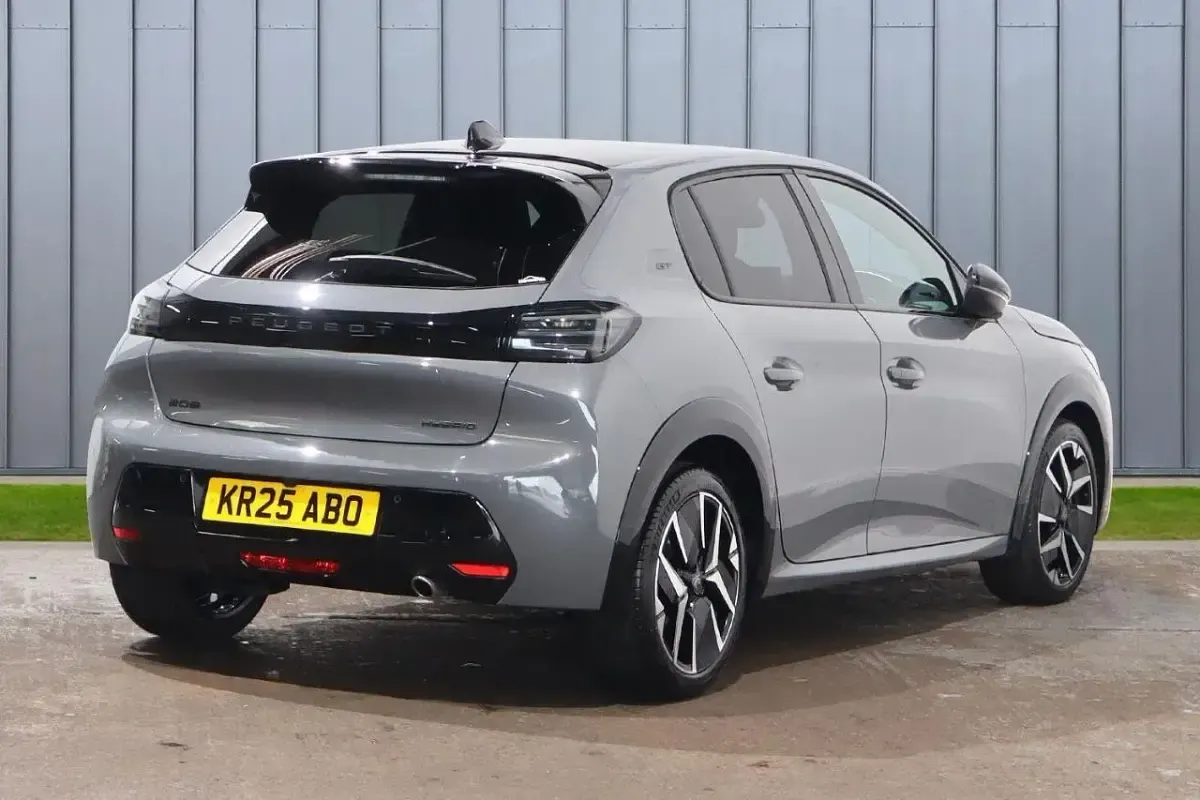 Used Peugeot 208 GT 99 HP (72 kW) 2025 Grey Hatchback