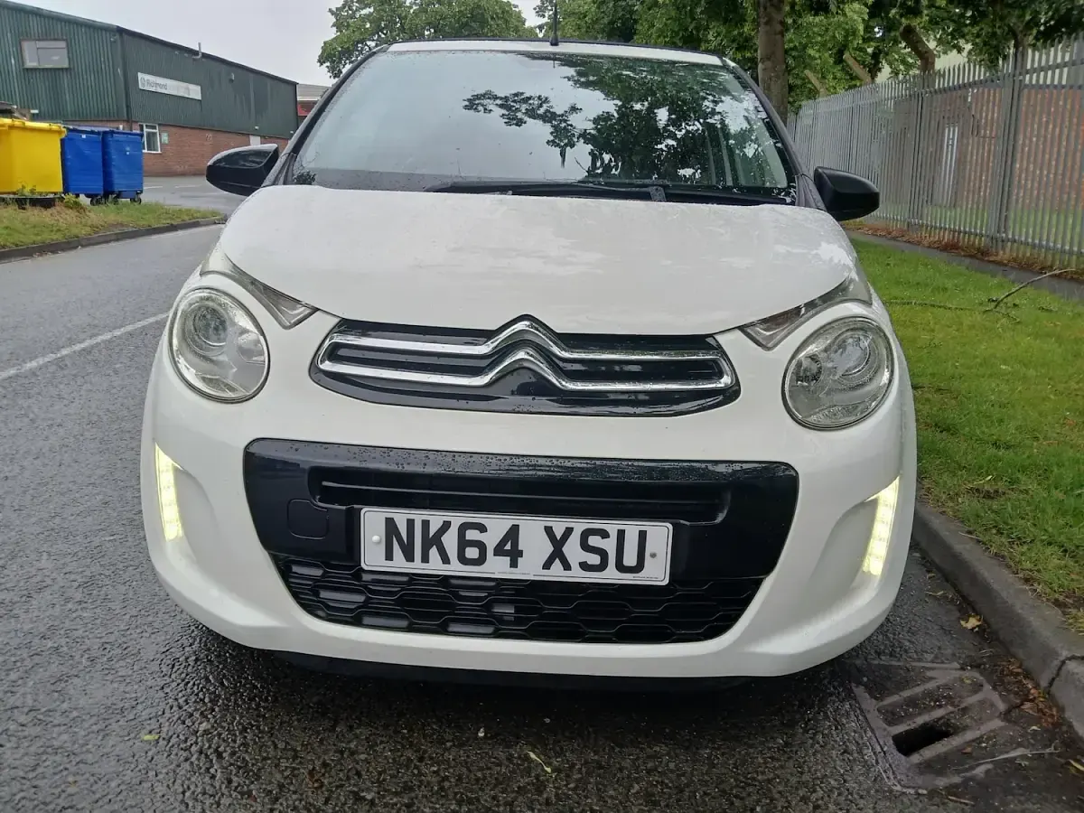 Used Citroën C1 Flair 82 HP (60 kW) 2014 White Hatchback