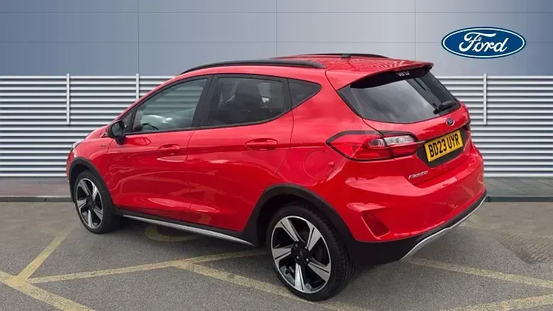 Second-hand Ford Fiesta Active 101 CP (74 kW) 2022 Roșu Hatchback