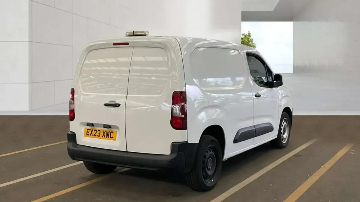 Used Citroën Berlingo 2023 White MPV