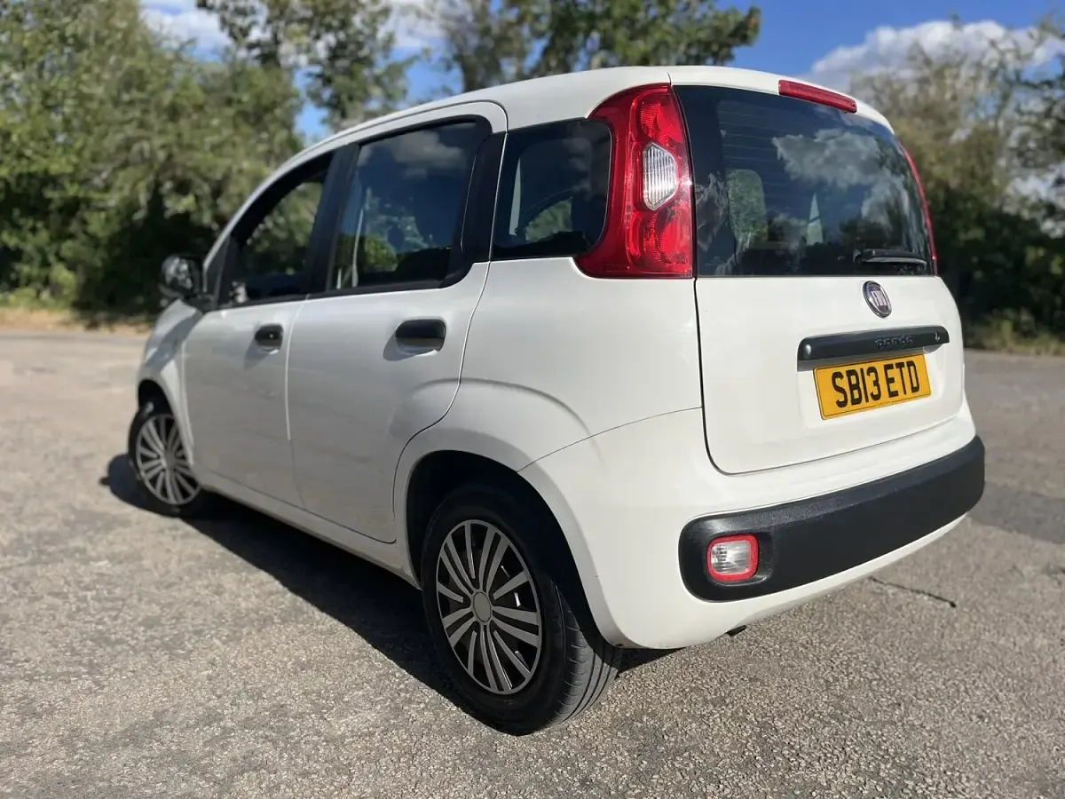 Used Fiat Panda Pop 69 HP (50 kW) 2013 White Hatchback