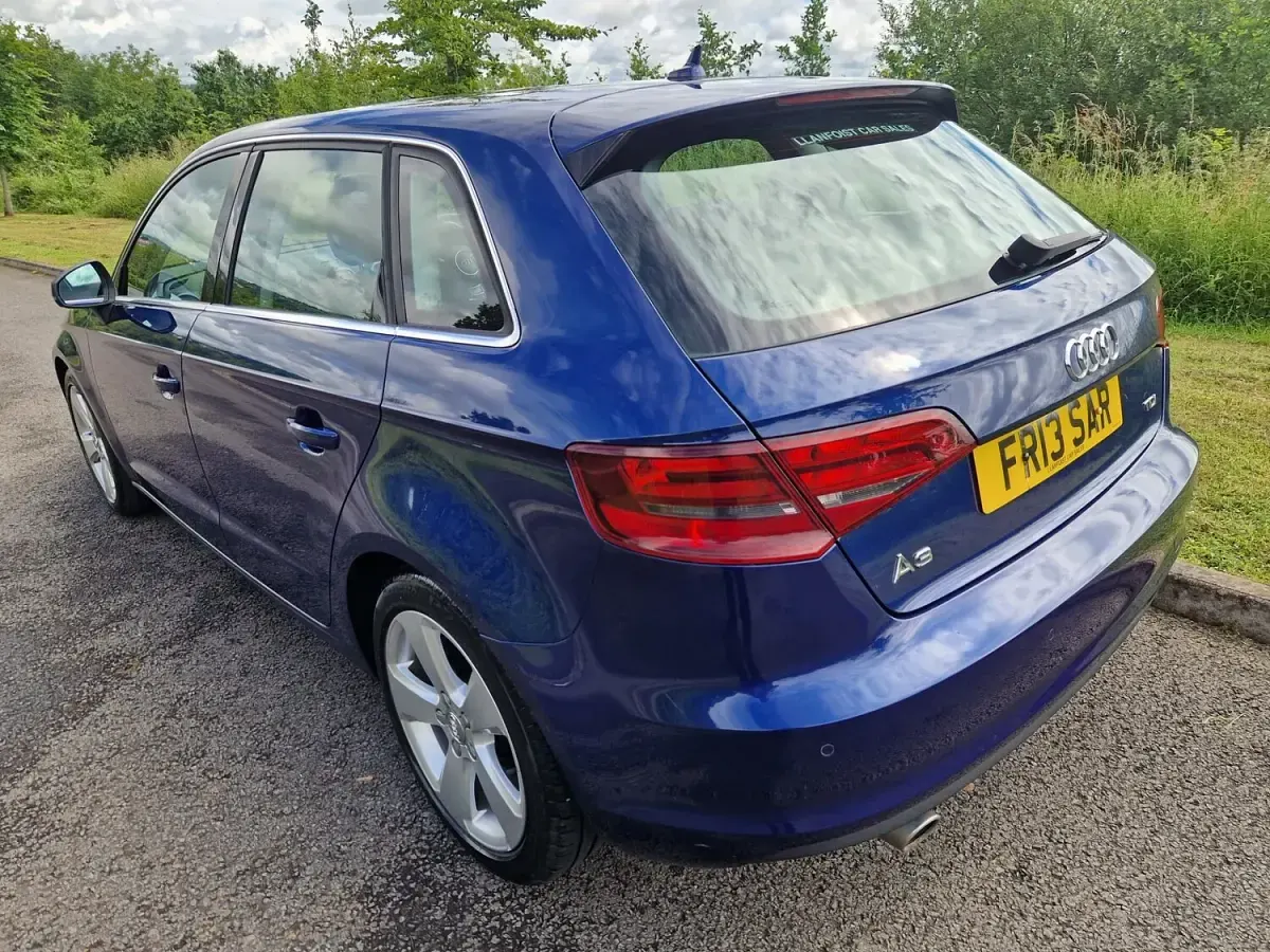 Used Audi A3 Sport 110 HP (80 kW) 2016 Blue Hatchback