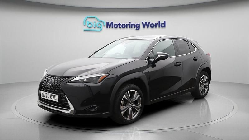 Used Lexus UX 300e 147 kW (201 HP) 2023 Black SUV