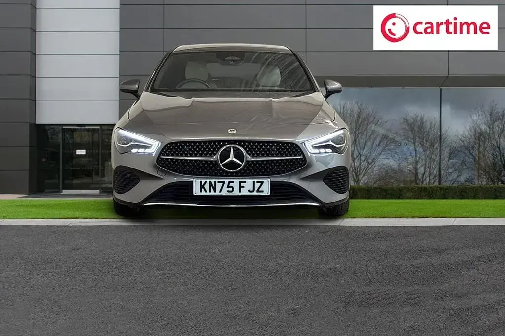 Used Mercedes CLA180 Shooting Brake Executive 148 HP (108 kW) 2025 Grey Estate
