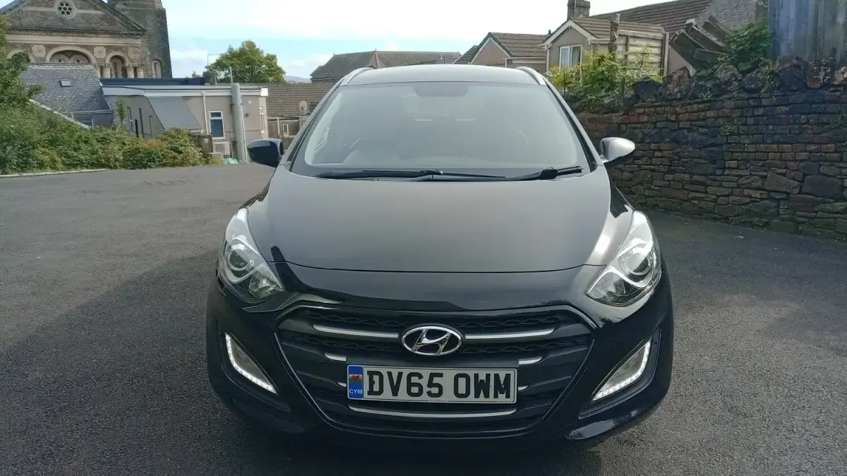 Used Hyundai i30 SE 2015 Black Estate