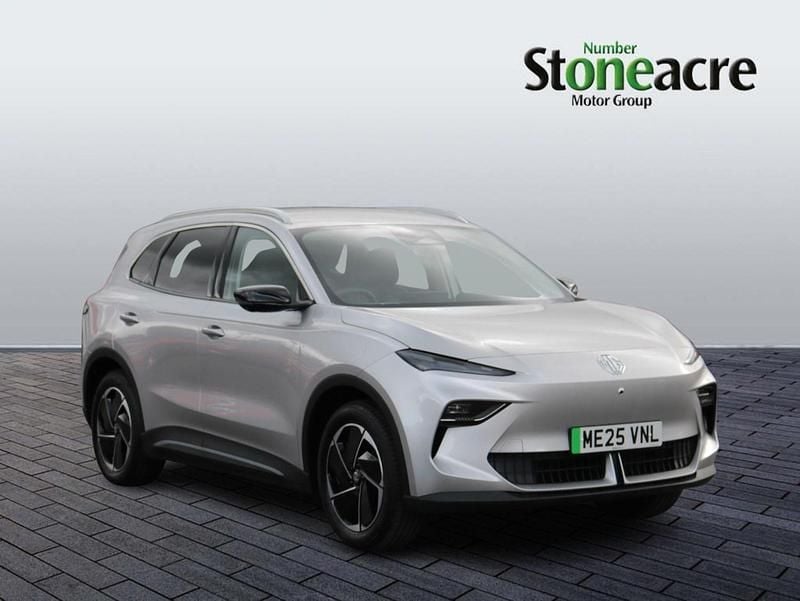 Silver New 2025 MG MG5 EV Trophy Estate | £22,995 (Fair price) - Image 1/2