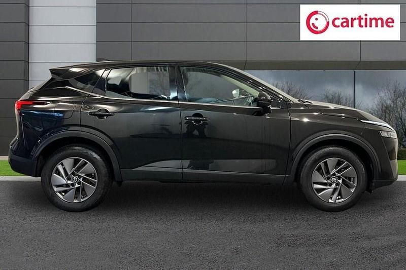 Used Nissan Qashqai Acenta Premium 2022 Black SUV