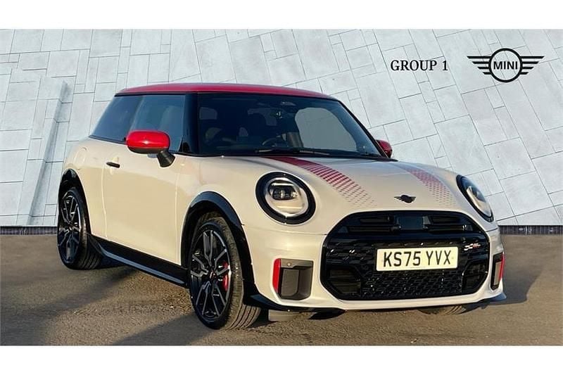 New Mini John Cooper Works 231 HP (169 kW) 2025 White Hatchback