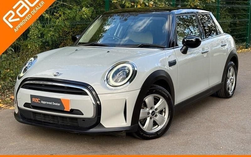 Silver Used 2022 Mini Cooper Classic Hatchback | £16,890 (Good price) - Image 1/4