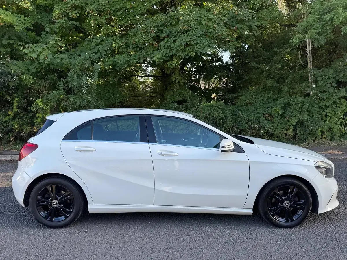 Used Mercedes A180 SE 2017 White Hatchback
