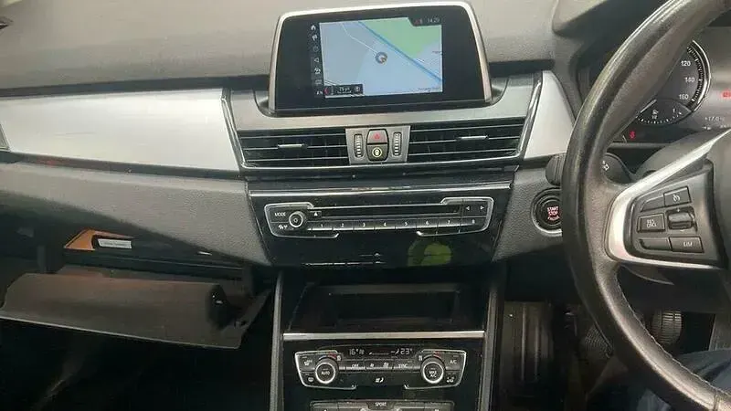 Used BMW 218 2018 White Estate