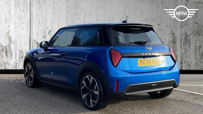 Używany Mini Cooper S Hatch 201 KM (147 kW) 2024 Niebieski Hatchback