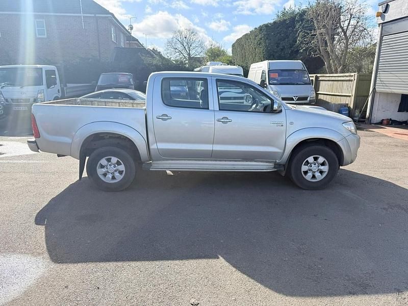 Used Toyota HiLux 2008 Silver Pickup