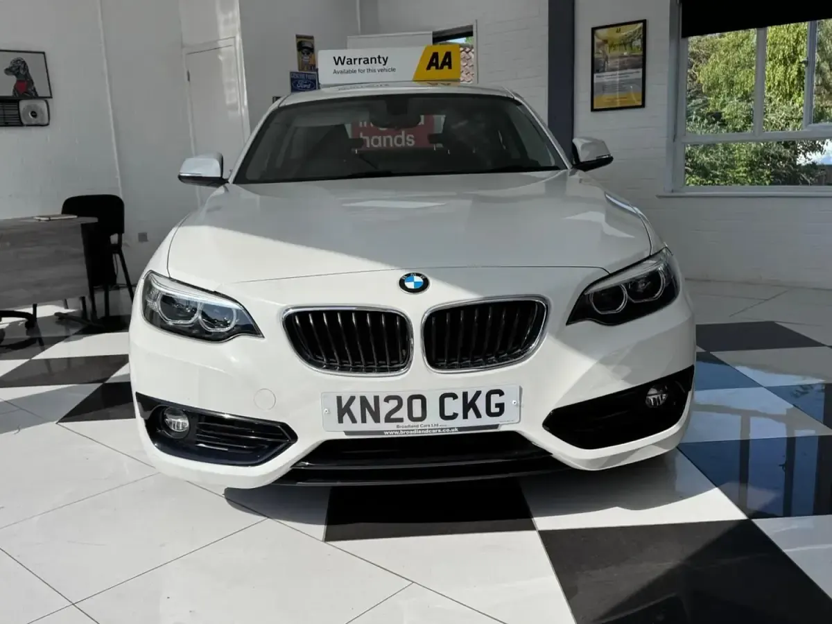 Second-hand BMW 218 Sport Line 2020 Alb Coupe