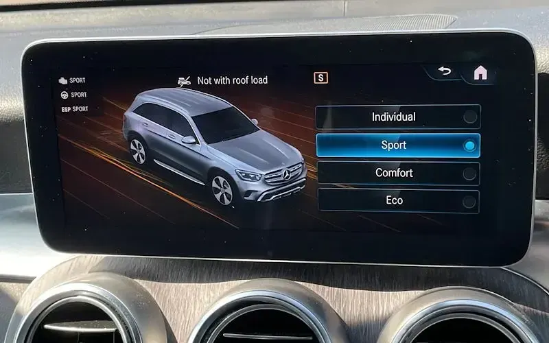 Used Mercedes GLC220 Active 194 HP (142 kW) 2020 Silver SUV