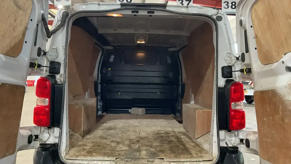 Used Peugeot Expert Premium 2022 White Van