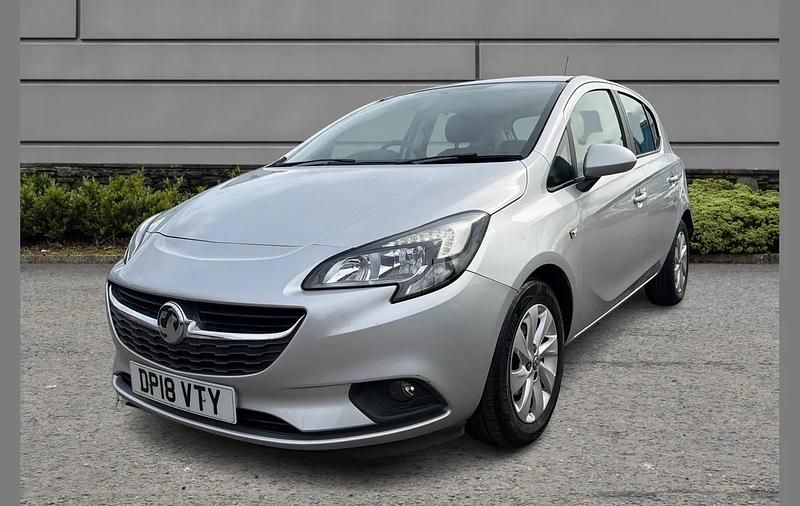 Used Vauxhall Corsa Design Edition 73 HP (53 kW) 2018 Silver Hatchback