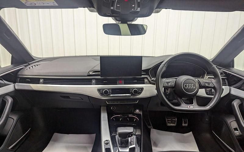 Second-hand Audi A5 Sportback S-Line 204 CP (150 kW) 2024 Hatchback